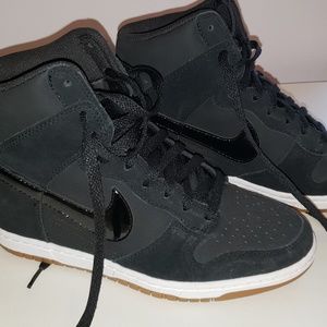 Nike Dunk Sky HI Essential Womens Wedge Sneaker 8